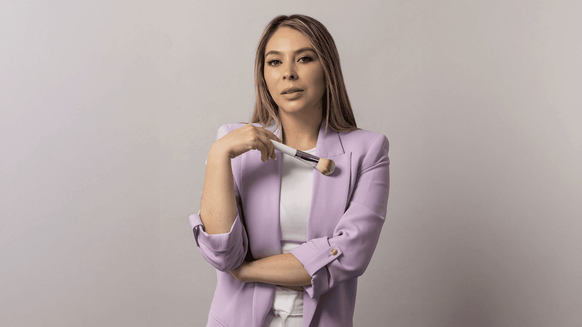 STEFANY VINUEZA - Perfil destacado